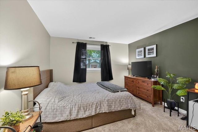 837 Pontoison Drive, Manchester, MO 63021