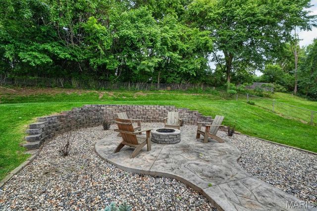 837 Pontoison Drive, Manchester, MO 63021