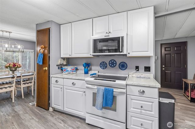 4565 Woodland Circle, Oak Harbor, WA 98277