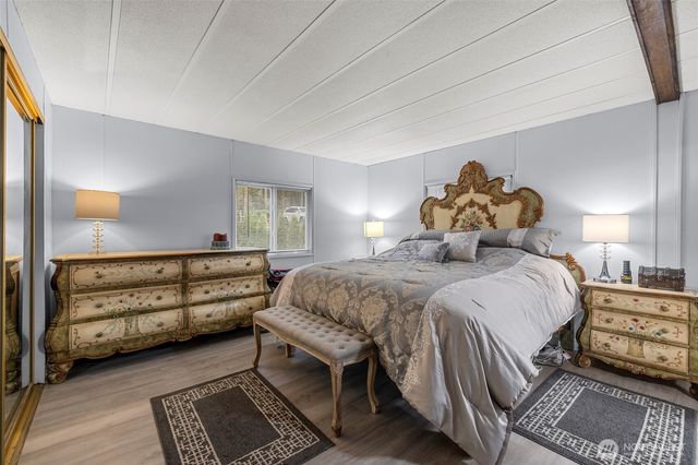 4565 Woodland Circle, Oak Harbor, WA 98277