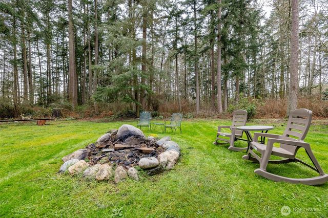 4565 Woodland Circle, Oak Harbor, WA 98277