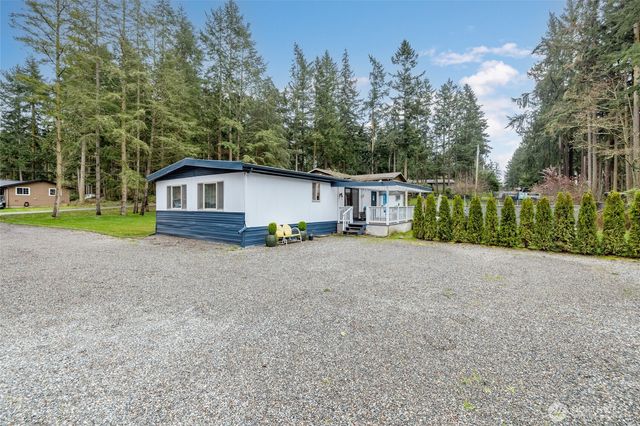 4565 Woodland Circle, Oak Harbor, WA 98277