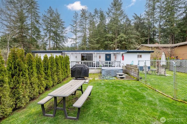 4565 Woodland Circle, Oak Harbor, WA 98277