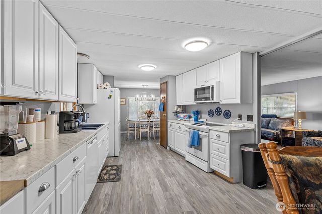 4565 Woodland Circle, Oak Harbor, WA 98277