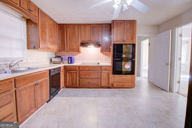 202 E Wright Street, Winder, GA 30680