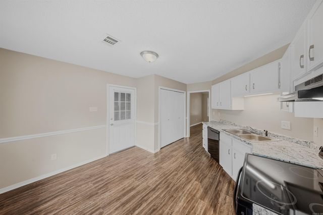 86 Pinedale Circle, Mabelvale, AR 72103