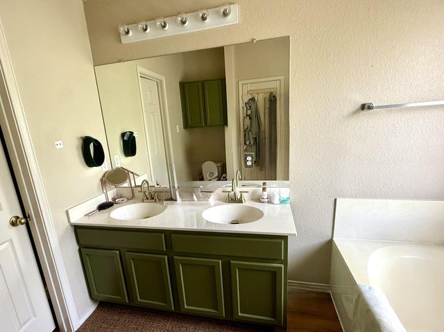 3414 Flowstone LN, Round Rock, TX 78681