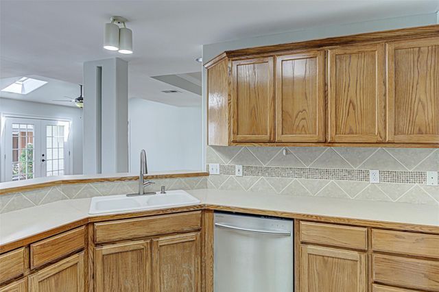 703 Amy CIR, Marble Falls, TX 78654