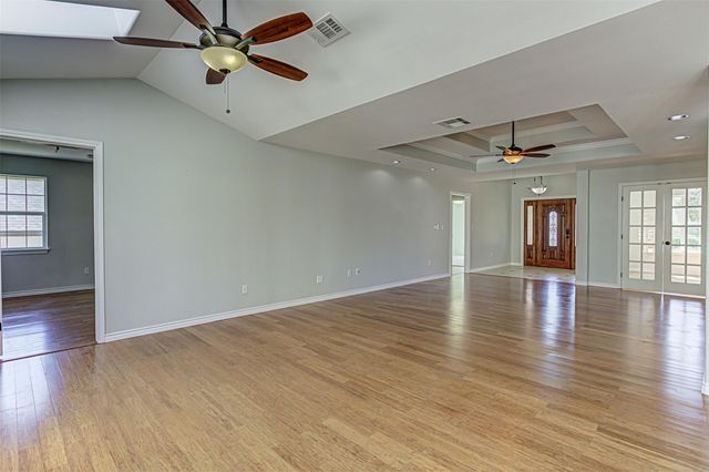 703 Amy CIR, Marble Falls, TX 78654