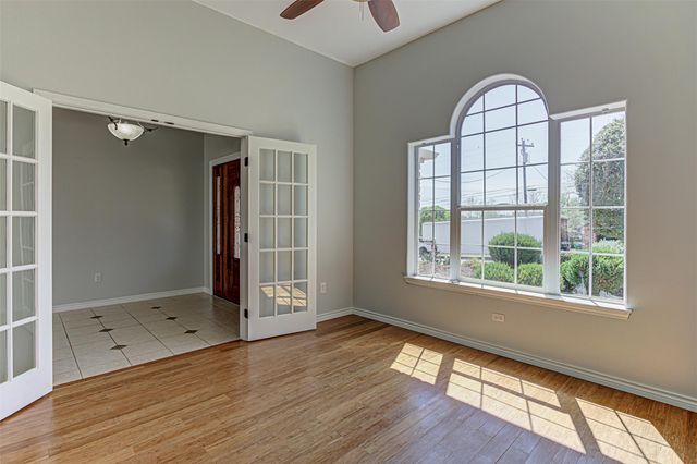 703 Amy CIR, Marble Falls, TX 78654