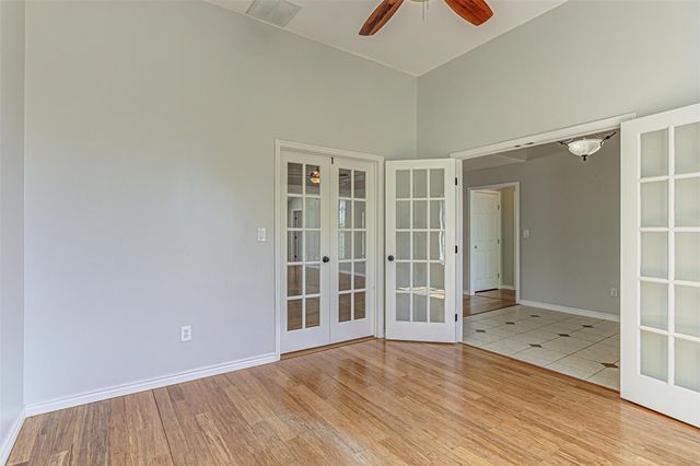 703 Amy CIR, Marble Falls, TX 78654