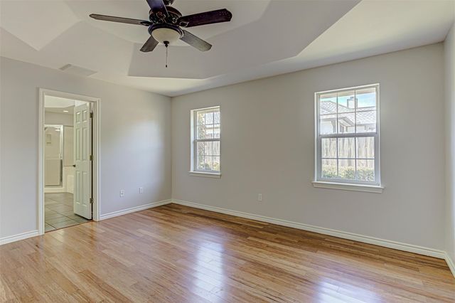 703 Amy CIR, Marble Falls, TX 78654