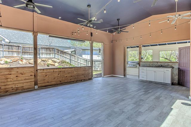 703 Amy CIR, Marble Falls, TX 78654