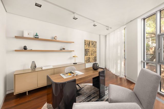 9 MINETTA Street, New York City, NY 10012