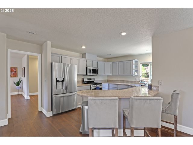 8932 Sw 149TH Pl, Beaverton, OR 97007