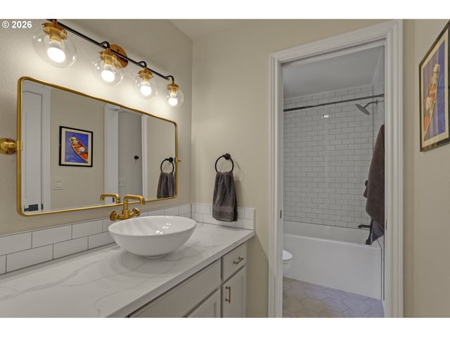 8932 Sw 149TH Pl, Beaverton, OR 97007