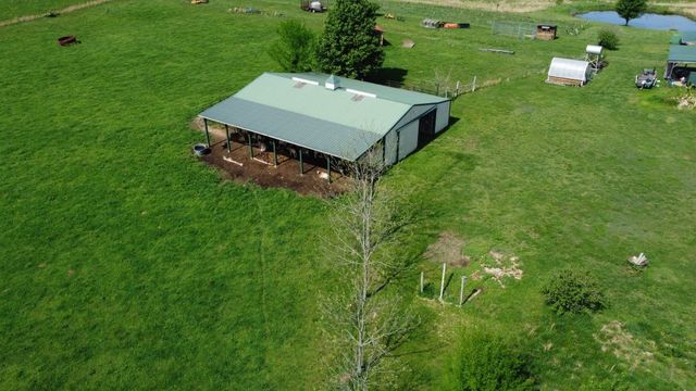 1491 Highway 230, W, Nunnelly, TN 37137