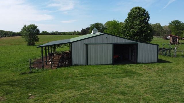 1491 Highway 230, W, Nunnelly, TN 37137