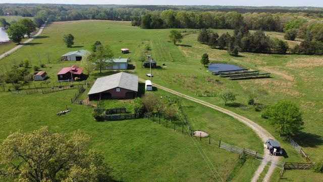 1491 Highway 230, W, Nunnelly, TN 37137