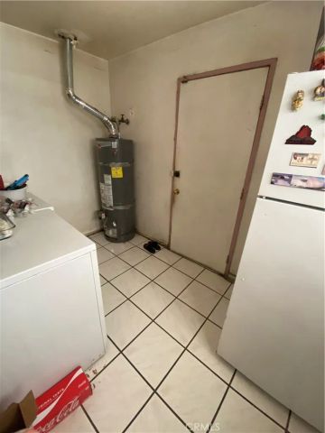 3111 Halldale Ave., Los Angeles, CA 90018