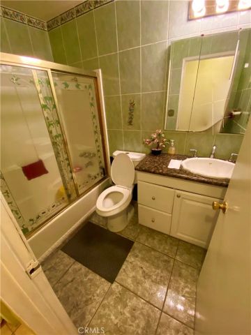 3111 Halldale Ave., Los Angeles, CA 90018