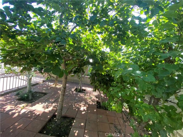 3111 Halldale Ave., Los Angeles, CA 90018