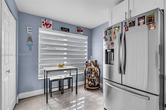 6325 NW 200th St, Hialeah, FL 33015