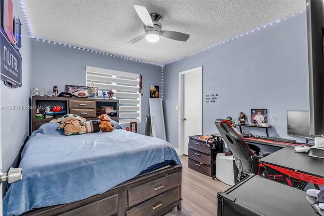 6325 NW 200th St, Hialeah, FL 33015