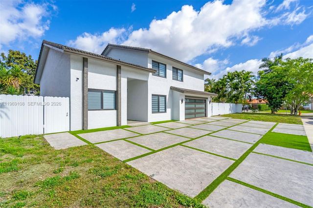 6325 NW 200th St, Hialeah, FL 33015