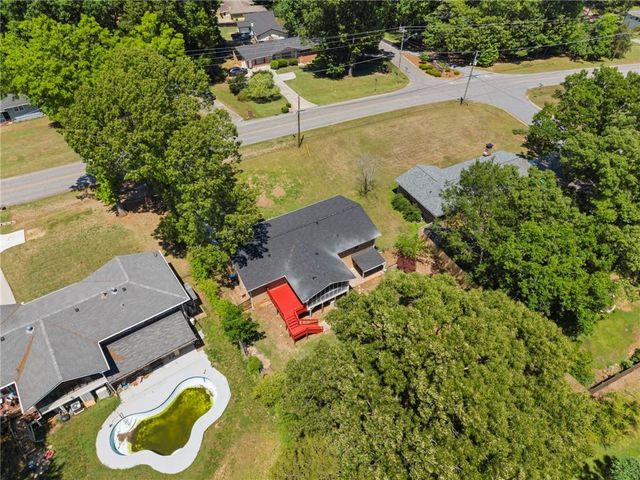 865 Old Tucker Road, Stone Mountain, GA 30087