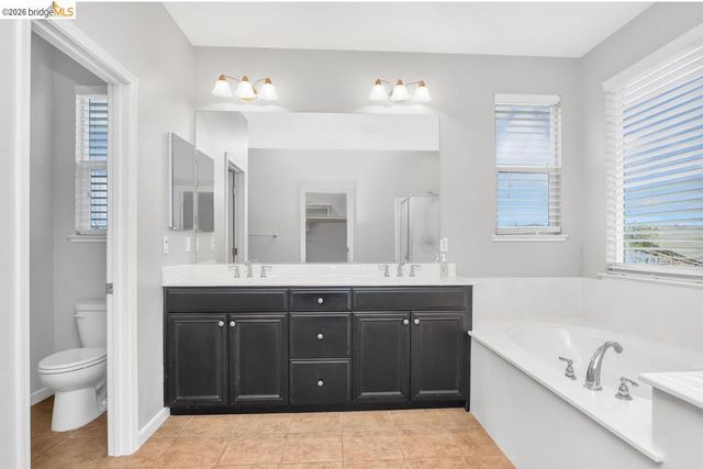 8461 Pinehollow Cir, Discovery Bay, CA 94505