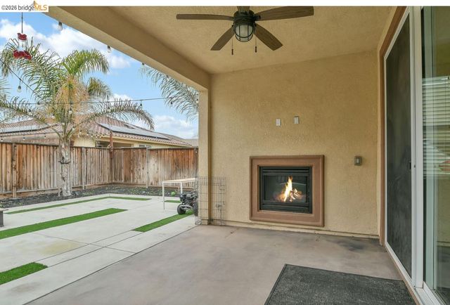 8461 Pinehollow Cir, Discovery Bay, CA 94505