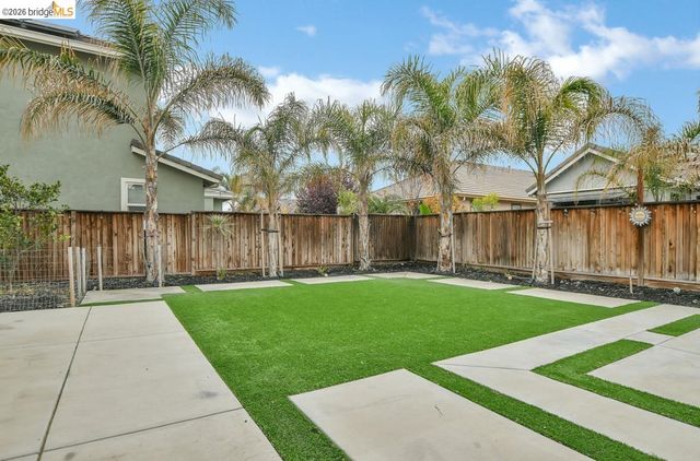 8461 Pinehollow Cir, Discovery Bay, CA 94505