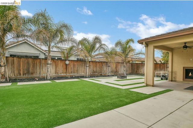 8461 Pinehollow Cir, Discovery Bay, CA 94505