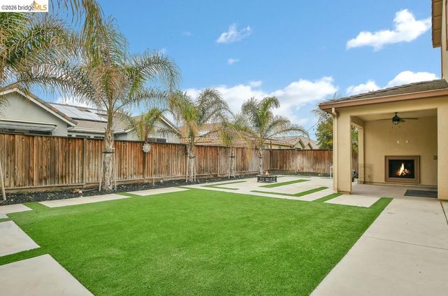 8461 Pinehollow Cir, Discovery Bay, CA 94505