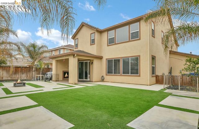 8461 Pinehollow Cir, Discovery Bay, CA 94505