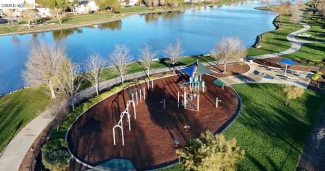 8461 Pinehollow Cir, Discovery Bay, CA 94505