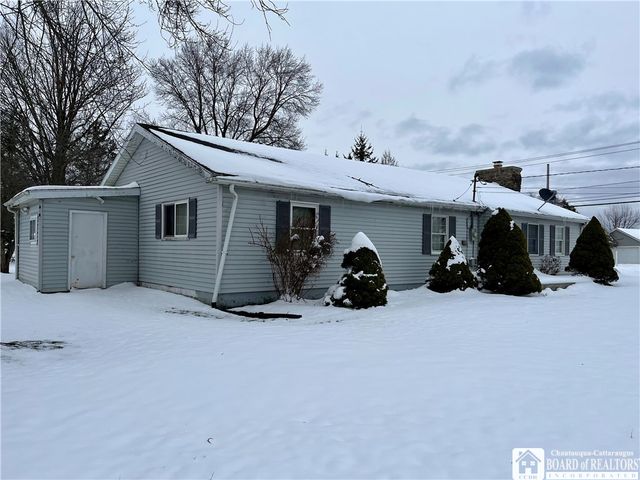 2323 West Lake Road, Busti, NY 14710