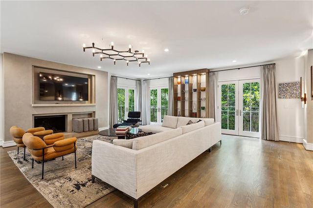 2525 Peachtree Road NE 32, Atlanta, GA 30305