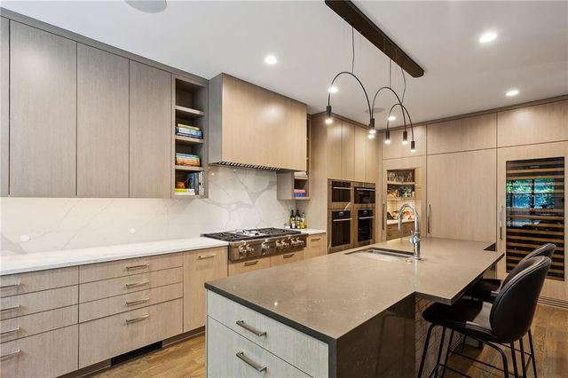 2525 Peachtree Road NE 32, Atlanta, GA 30305