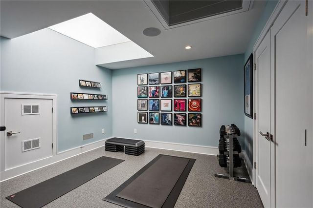2525 Peachtree Road NE 32, Atlanta, GA 30305