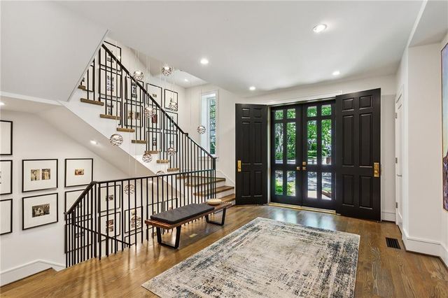 2525 Peachtree Road NE 32, Atlanta, GA 30305