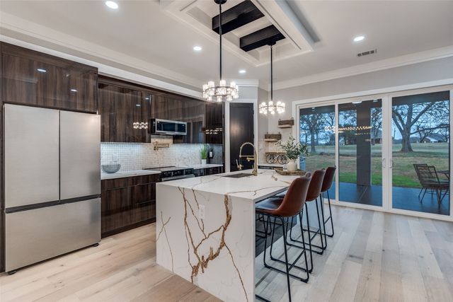 27073 Stonewood Drive, Whitney, TX 76692