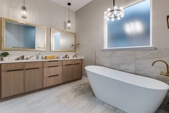 27073 Stonewood Drive, Whitney, TX 76692