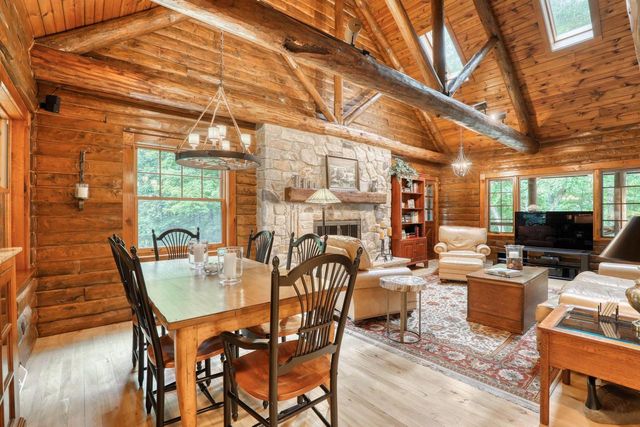 N128W12985 Highland ROAD, Germantown, WI 53022