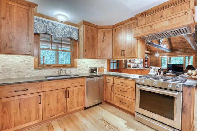 N128W12985 Highland ROAD, Germantown, WI 53022