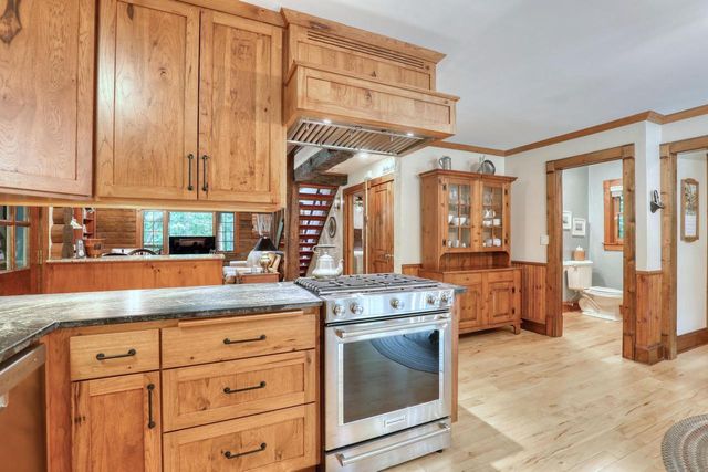N128W12985 Highland ROAD, Germantown, WI 53022
