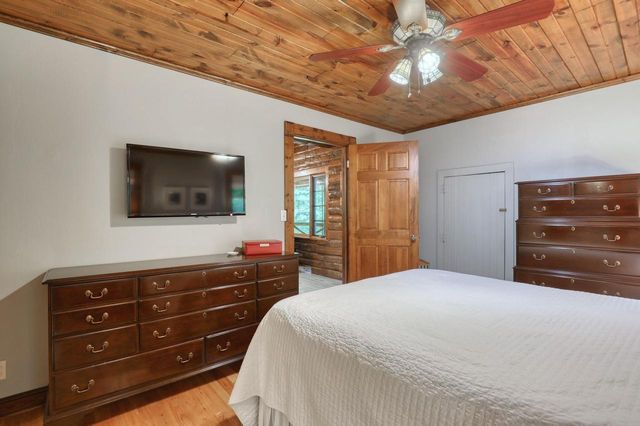 N128W12985 Highland ROAD, Germantown, WI 53022