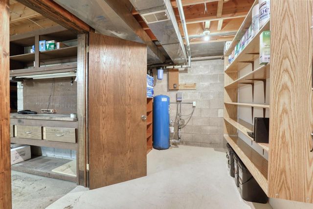 N128W12985 Highland ROAD, Germantown, WI 53022