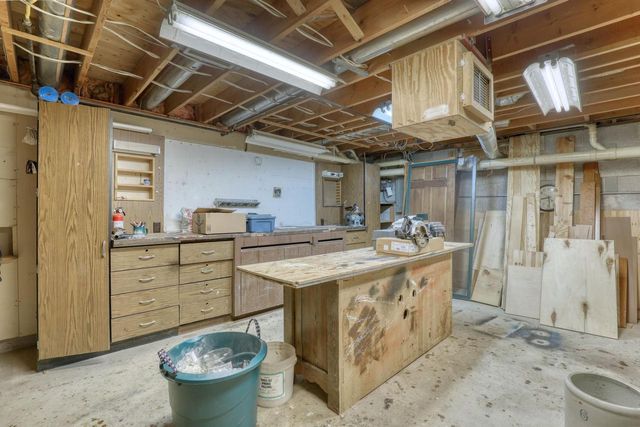N128W12985 Highland ROAD, Germantown, WI 53022
